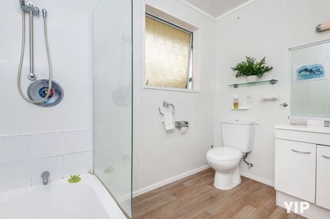 Photo of property in 65 Gloaming Hill, Titahi Bay, Porirua, 5022