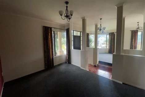 Photo of property in 2 Byblos Place, The Gardens, Auckland, 2105