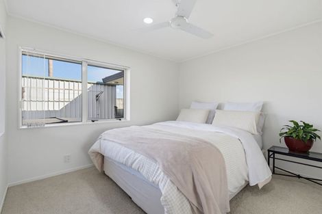 Photo of property in 36 Stewart Gibson Place, Manurewa, Auckland, 2105