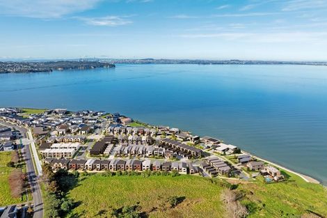 Photo of property in 42 Harbourside Parade, Hobsonville, 0616