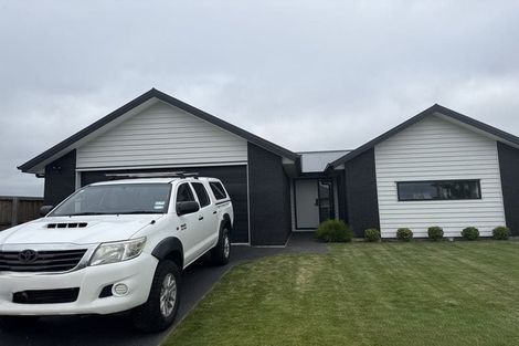 Photo of property in 3 Stackwood Avenue, Woodend, 7610