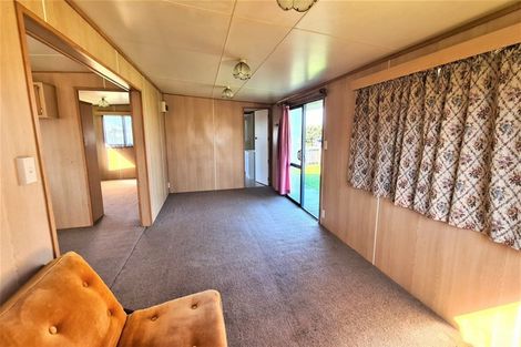 Photo of property in 13 Hickey Place, Opunake, 4616