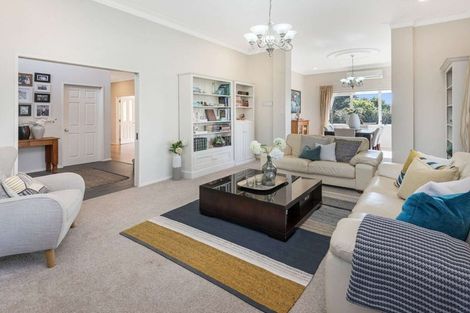 Photo of property in 5 Pintner Place, Somerville, Auckland, 2014