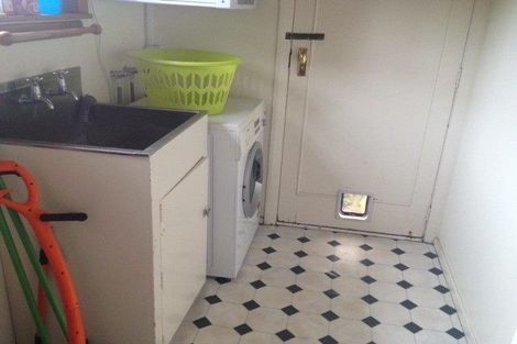 Photo of property in 1 Sunshine Avenue, Karori, Wellington, 6012