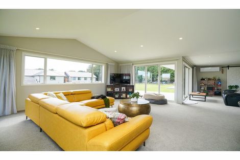 Photo of property in 115 Blairlogie Close, Otatara, Invercargill, 9879