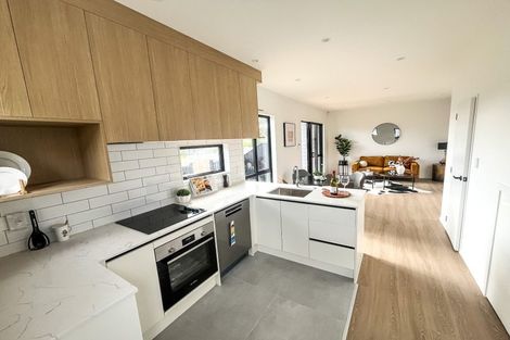 Photo of property in 11/20 Seabrook Avenue, New Lynn, Auckland, 0600