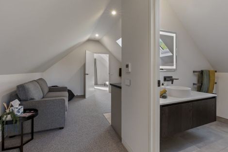 Photo of property in 24 Double Cone Road, Jacks Point, Queenstown, 9371