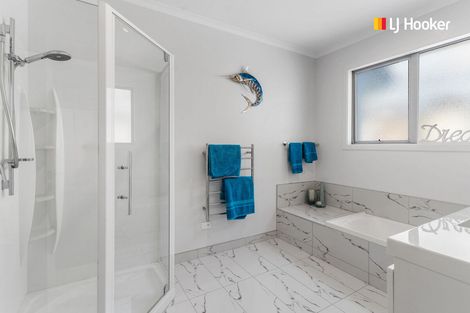 Photo of property in 218 Gladstone Road North, Mosgiel, 9024