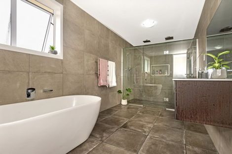 Photo of property in 24 Rua Street, Mangapapa, Gisborne, 4010