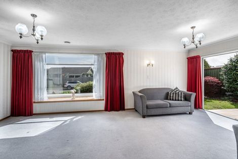 Photo of property in 15 Mcleod Court, Rosedale, Invercargill, 9810