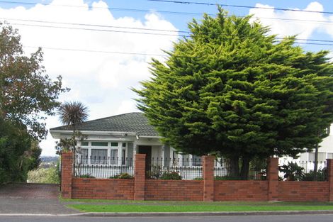 Photo of property in 6 Pleasant Road, Glen Eden, Auckland, 0602