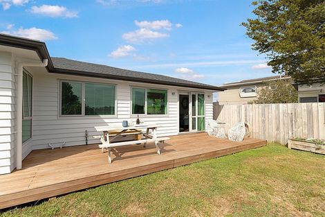 Photo of property in 38e Hetherington Road, Ranui, Auckland, 0612