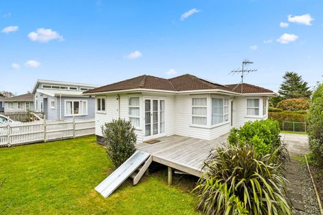 Photo of property in 38 Jupiter Street, Rosehill, Papakura, 2113