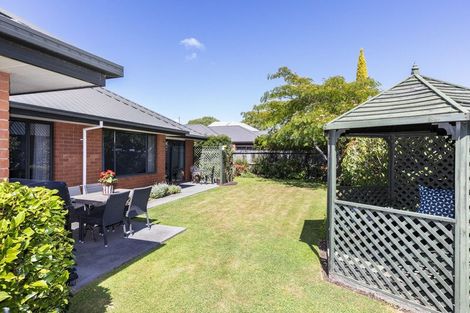 Photo of property in 6 Berkshire Drive, Avonhead, Christchurch, 8042