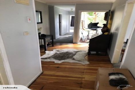 Photo of property in 1/4 Kaurilands Road, Titirangi, Auckland, 0604