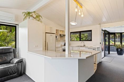 Photo of property in 87 Poplar Grove, Whalers Gate, New Plymouth, 4310