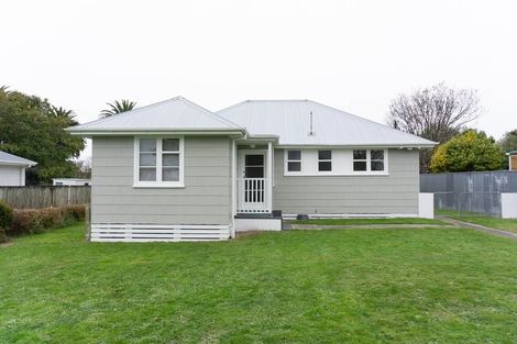 Photo of property in 36 Crewe Crescent, Hokowhitu, Palmerston North, 4410