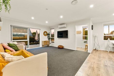 Photo of property in 16 Tapu Road, Huapai, Kumeu, 0810