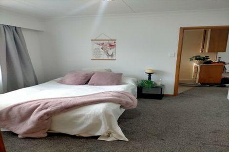 Photo of property in 10 Railway Esplanade, East Gore, Gore, 9710