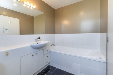 Photo of property in 28 Mayfair Street, Riccarton, Christchurch, 8011