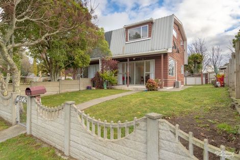 Photo of property in 8j Montgomery Crescent, Clouston Park, Upper Hutt, 5018