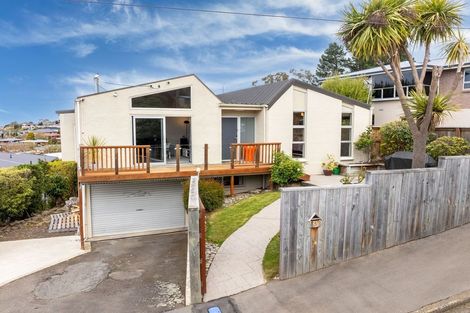 Photo of property in 5 Larkins Street, Helensburgh, Dunedin, 9010