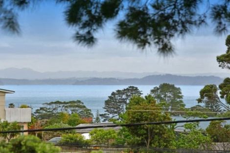 Photo of property in 12a Matai Road, Stanmore Bay, Whangaparaoa, 0932