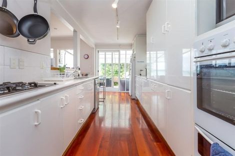 Photo of property in 26 Hamana Street, Narrow Neck, Auckland, 0622