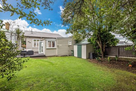 Photo of property in 28 Cardwell Street, Onehunga, Auckland, 1061