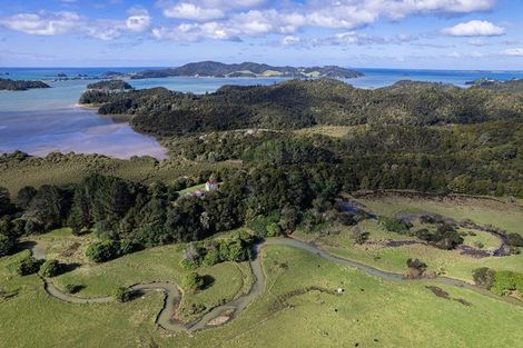 Photo of property in 3118 Russell Road, Punaruku, Hikurangi, 0184