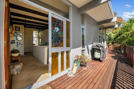 Photo of property in 3 Kathleen Street, Totara Vale, Auckland, 0627