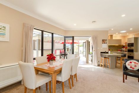 Photo of property in 11 Rutland Place, Taradale, Napier, 4112