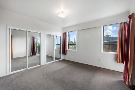 Photo of property in 245 Sunset Road, Sunnynook, Auckland, 0632