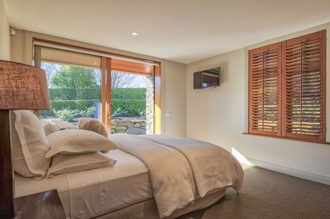 Photo of property in 8 Waimana Place, Wanaka, 9305