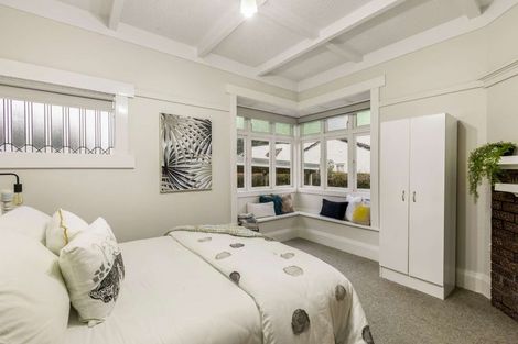 Photo of property in 19 Tirimoana Road, Te Atatu South, Auckland, 0602