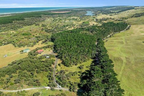 Photo of property in 708 Wilson Road, South Head, Helensville, 0874