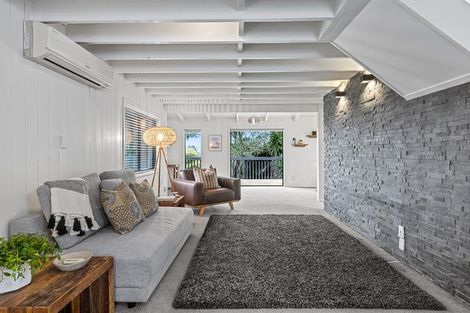 Photo of property in 41 Taioma Crescent, Te Atatu Peninsula, Auckland, 0610