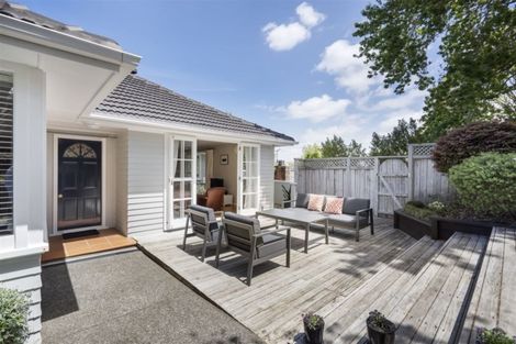 Photo of property in 2/24 Selwyn Crescent, Forrest Hill, Auckland, 0620