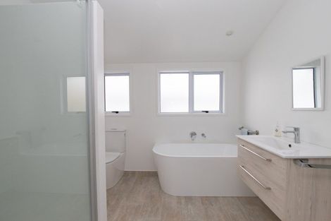 Photo of property in 26 Mahana Road, Ngatea, 3503