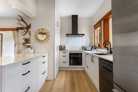 Photo of property in 32 Windermere Road, Papanui, Christchurch, 8053