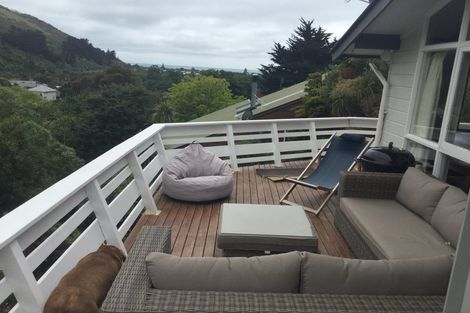 Photo of property in 32 Evans Pass Road, Sumner, Christchurch, 8081