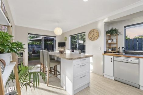Photo of property in 51 Olympus Grove, Papamoa Beach, Papamoa, 3118