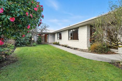 Photo of property in 12 Kinley Street, Rangiora, 7400