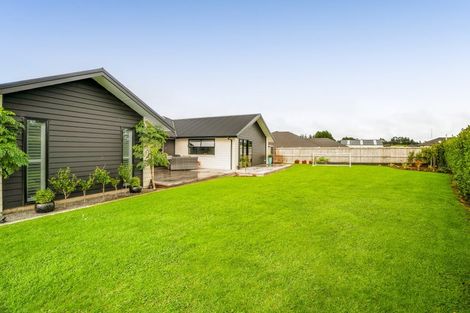 Photo of property in 26 Mercade Close, Stratford, 4332