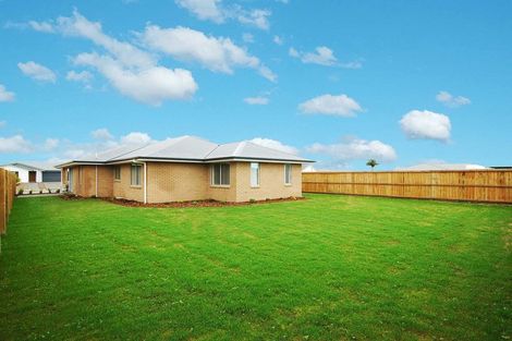 Photo of property in 75 Sutherland Drive, Kaiapoi, 7630
