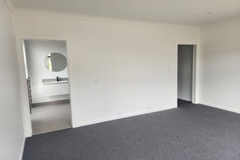 Photo of property in 10 Corsica Court, Fitzherbert, Palmerston North, 4410