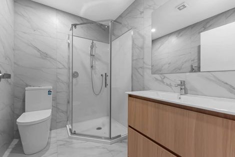 Photo of property in 36 Taipahitini Road, Rosehill, 2113