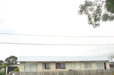 Photo of property in 2/15 Carters Road, Aranui, Christchurch, 8061