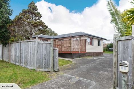 Photo of property in 23 Armada Drive, Ranui, Auckland, 0612