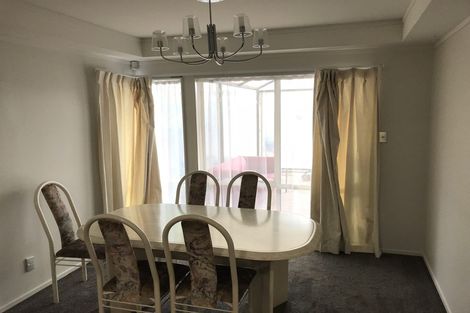 Photo of property in 8 Robina Court, Burswood, Auckland, 2013